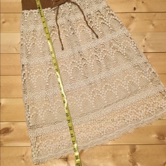 ❣️Sexy Anthropologie lace crochet skirt❣️ - Picture 5 of 8